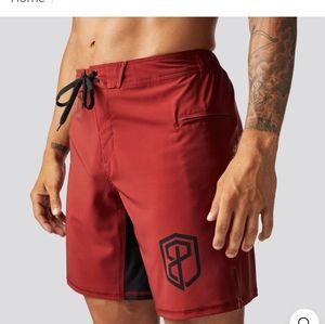 Mens Born Primitive size 38/40 in crimson